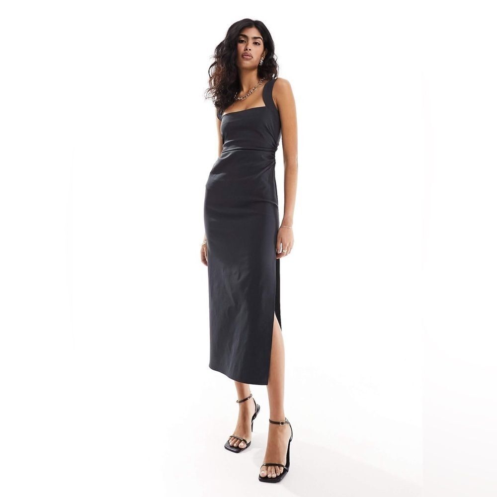 Midi dress in charcoal